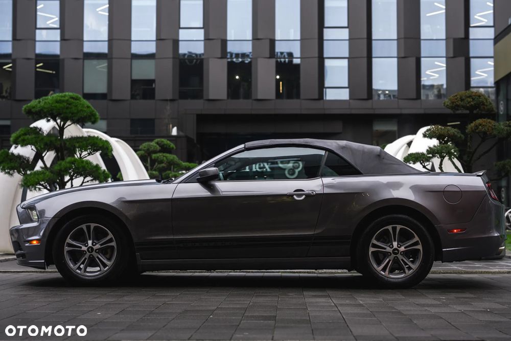 Ford Mustang 3.7 V6 Premium - 2
