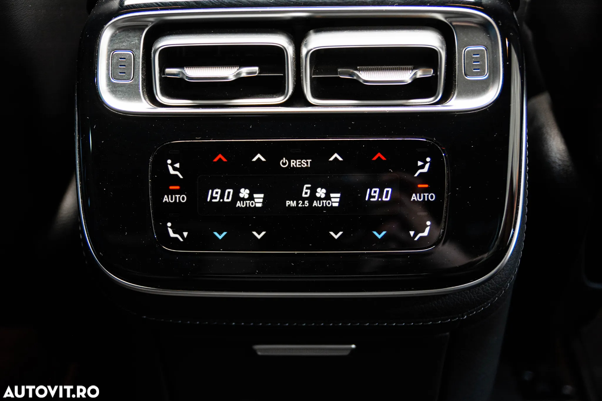 Mercedes-Benz S 580e 4Matic L 9G-TRONIC - 29