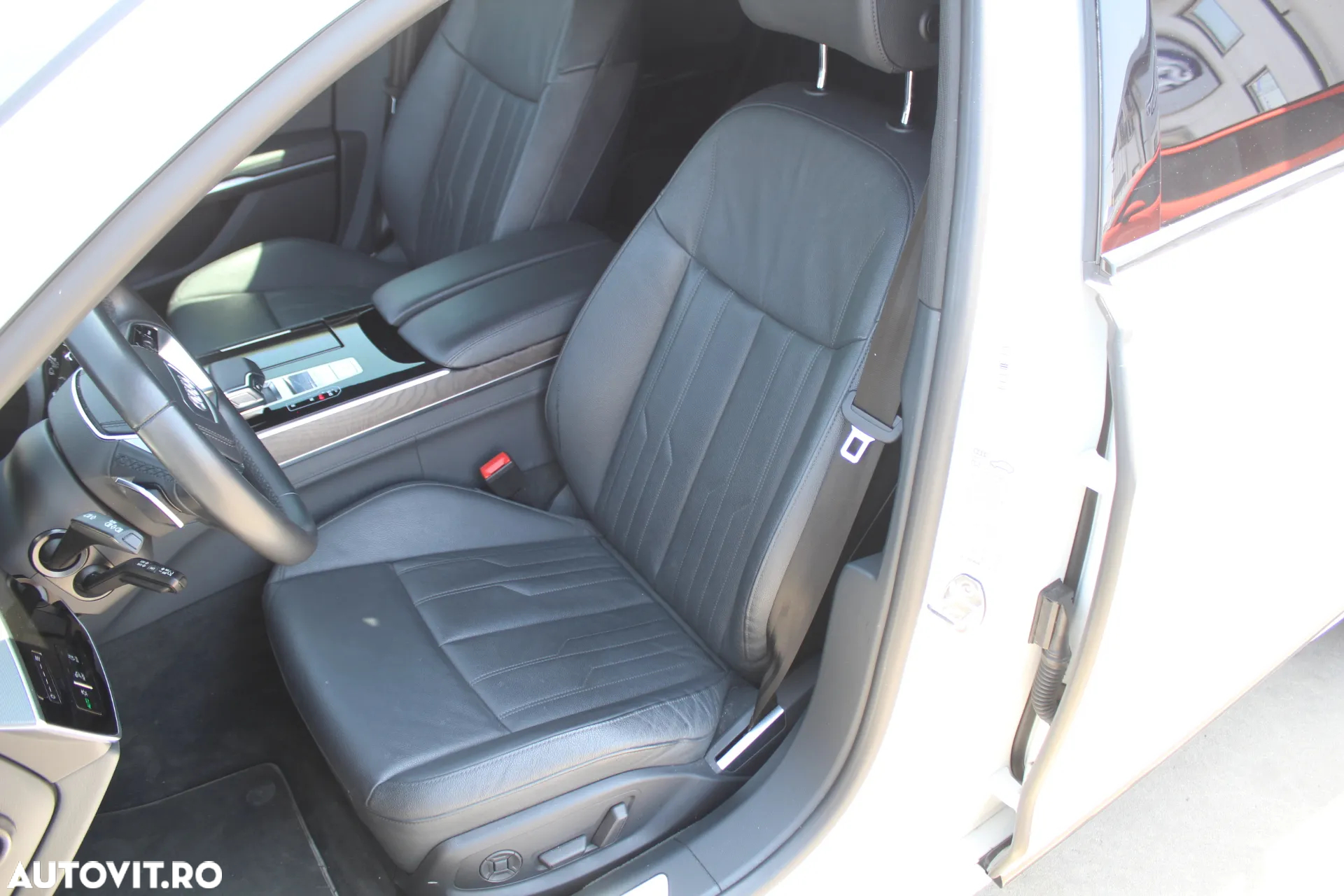 Audi A8 55 TFSI quattro Tiptronic MHEV - 10
