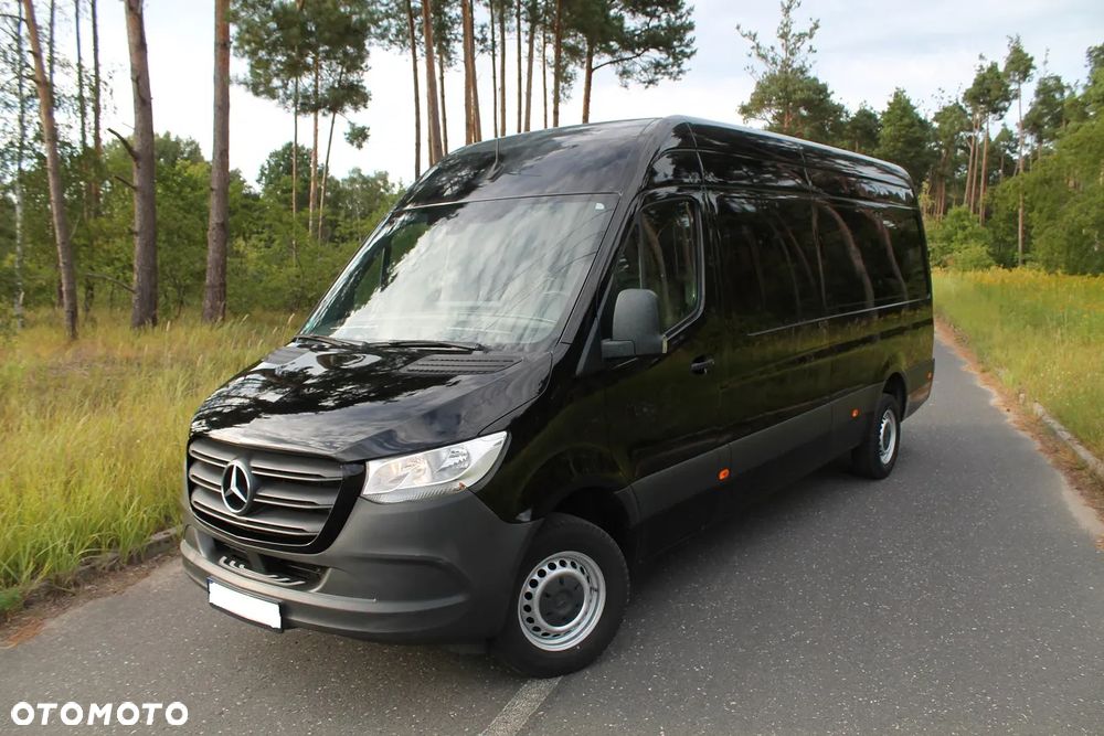 Mercedes-Benz Sprinter - 2