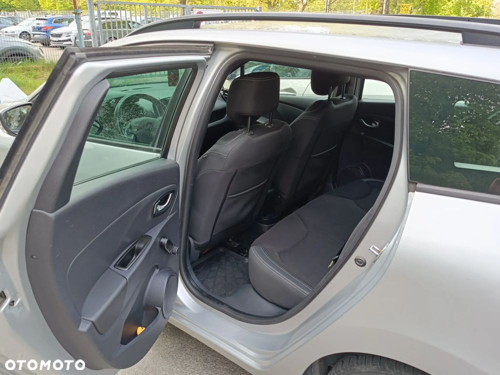 Renault Clio 1.2 16V Alize - 11