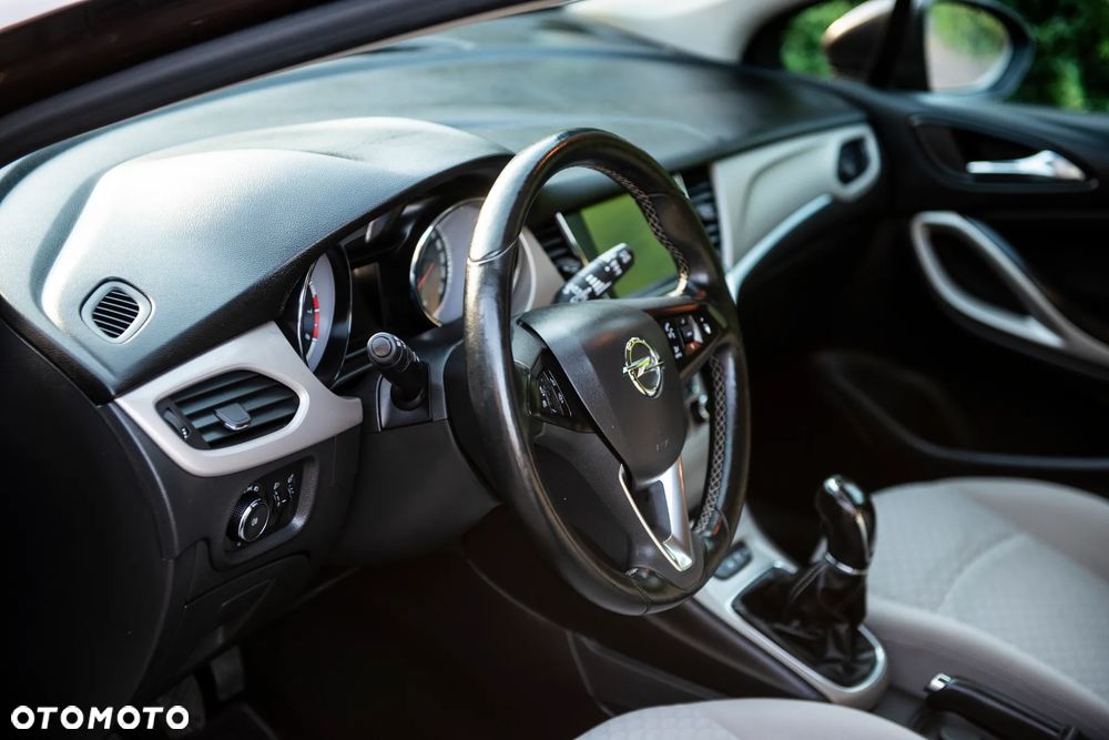 Opel Astra 1.4 Turbo Edition - 21