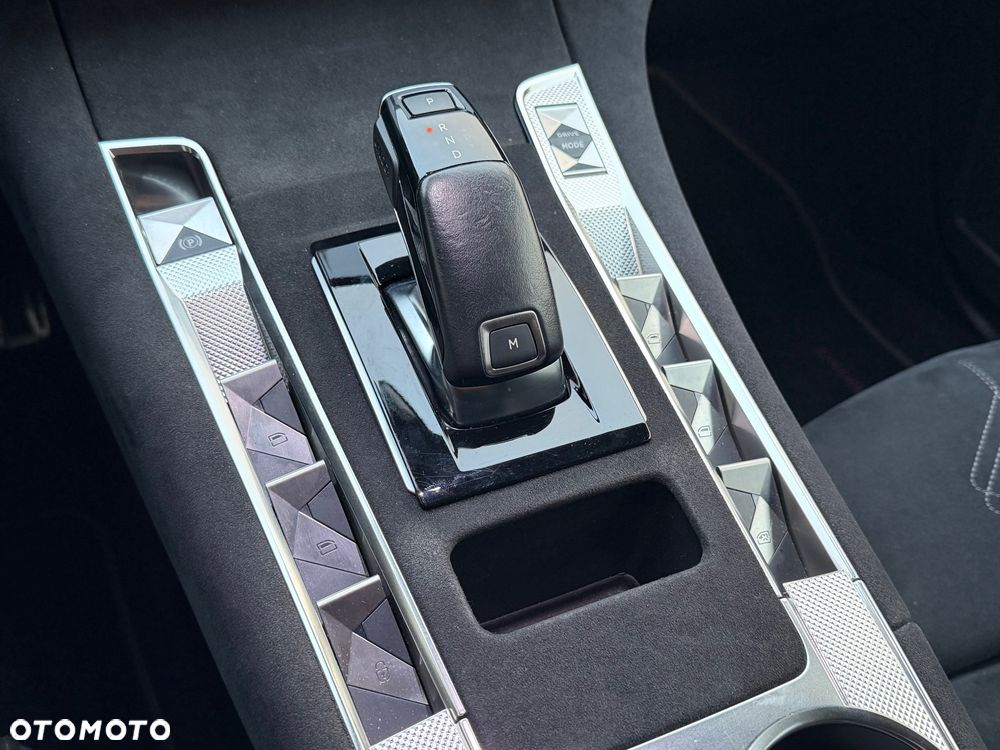 DS Automobiles DS 7 Crossback - 31