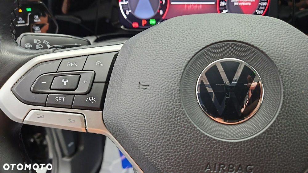 Volkswagen Golf - 16