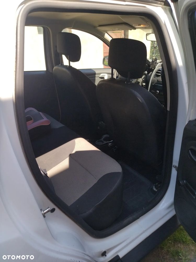 Dacia Duster 1.6 Ambiance Euro5 - 4