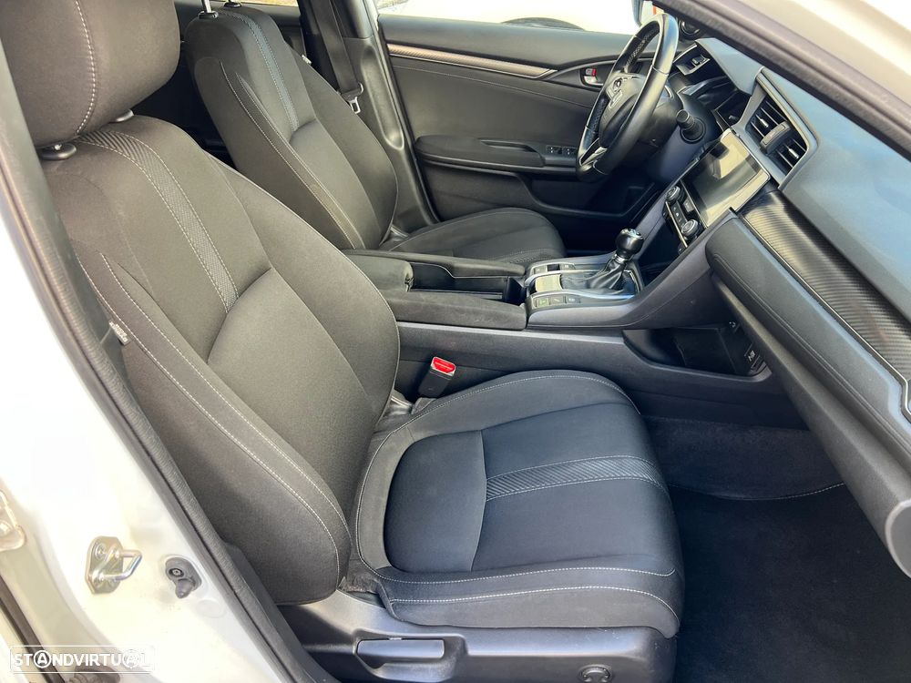 Honda Civic 1.5 i-VTEC Turbo Sport Plus - 12