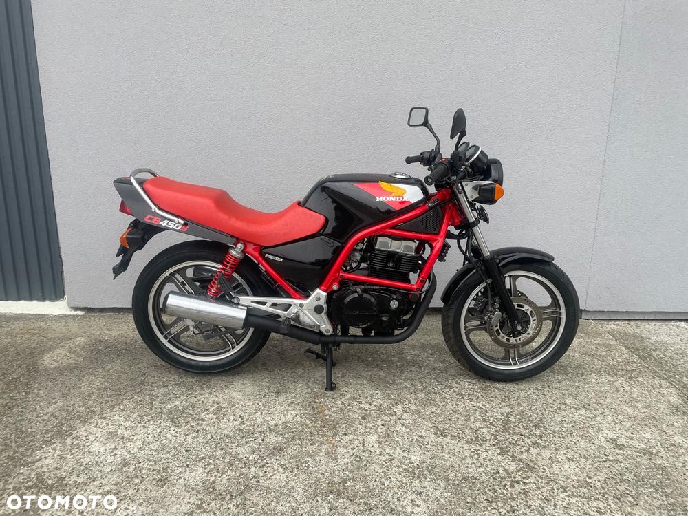 Honda CB - 1