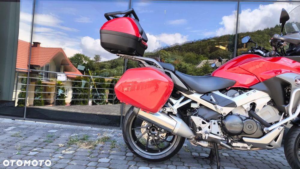 Honda VFR - 15