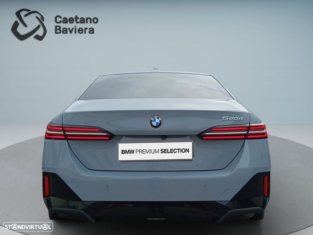 BMW 520 d Pack Desportivo M - 6