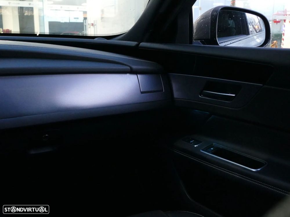 Jaguar XF Sportbrake 2.0 D R-Sport Aut. - 38