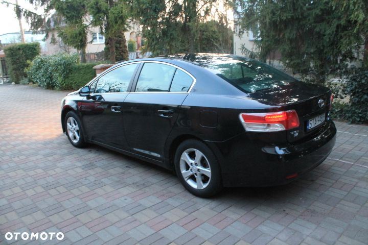 Toyota Avensis 2.0 D-4D Platinium - 9