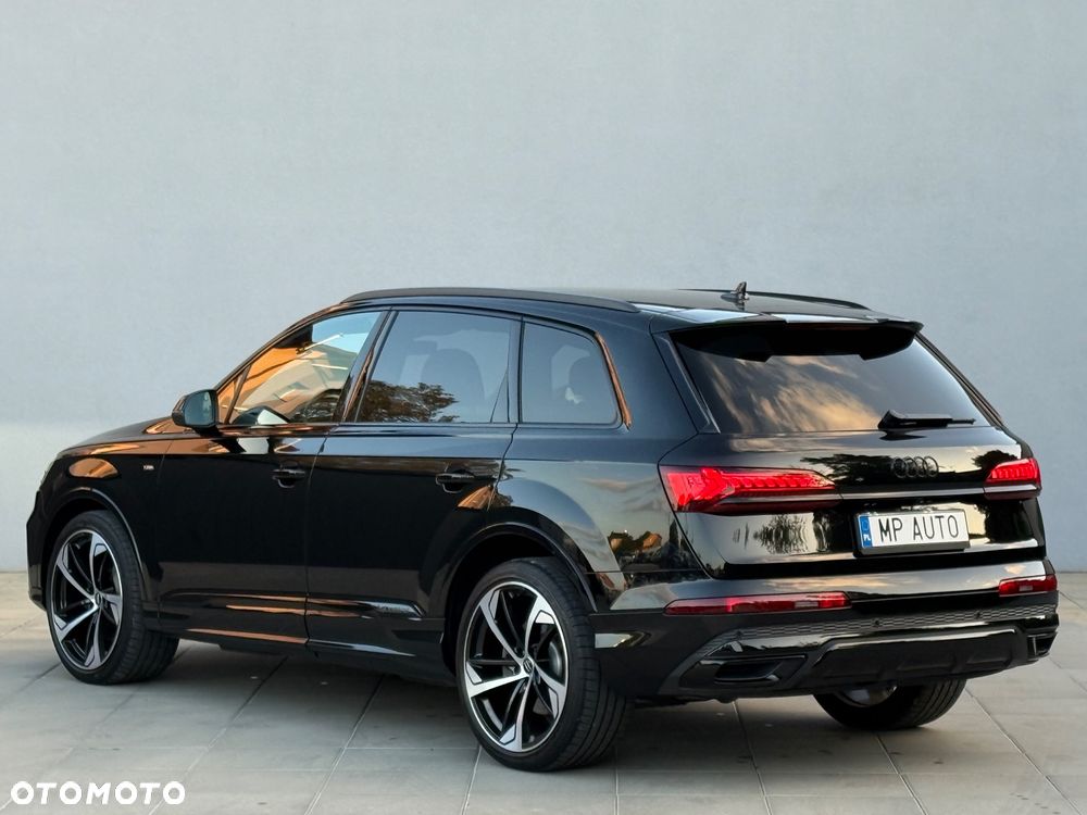 Audi Q7 2023 photo 4