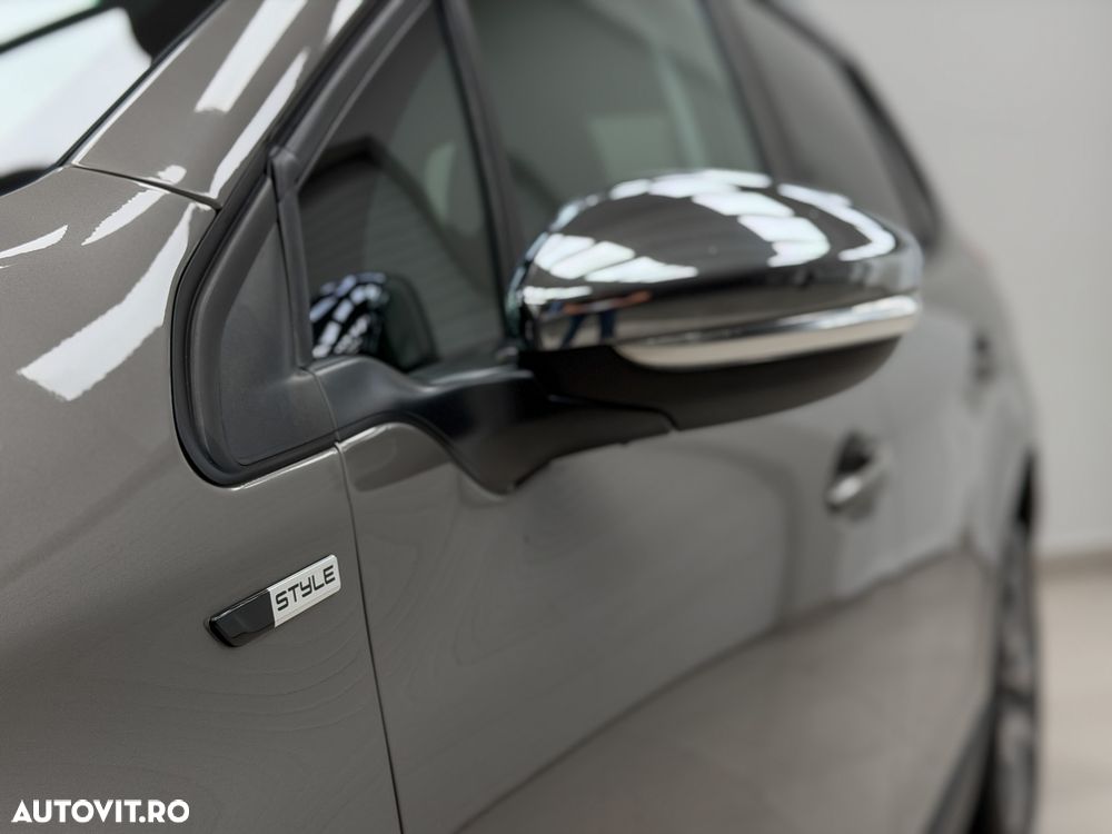 Peugeot 2008 PureTech 82 Style - 15