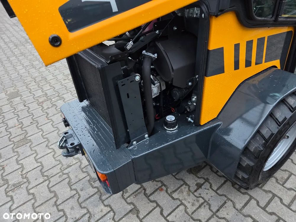 Schäffer Schäffer Ładowarka Miniładowarka Teleskopowa Schaffer 2630T SLT - 2755kg Łyżka + Widły - 19