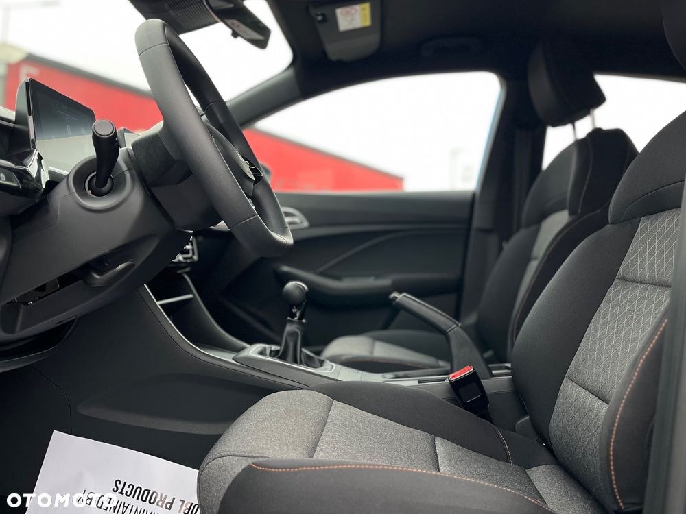 MG MG3 1.5 Excite - 10