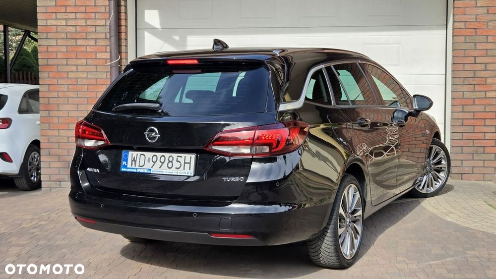 Opel Astra 1.4 T Elite S&S - 10