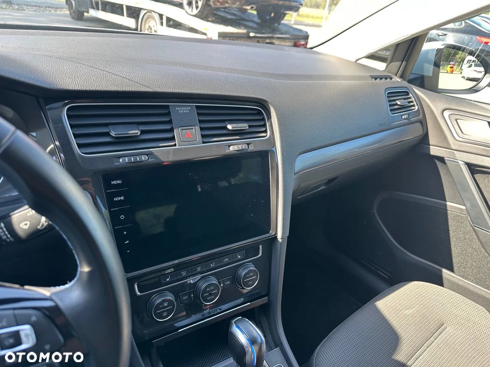 Volkswagen Golf e-Golf - 13