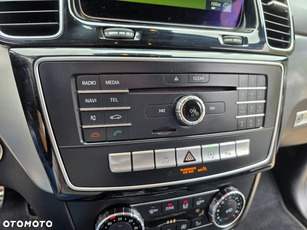 Mercedes-Benz GLE - 33