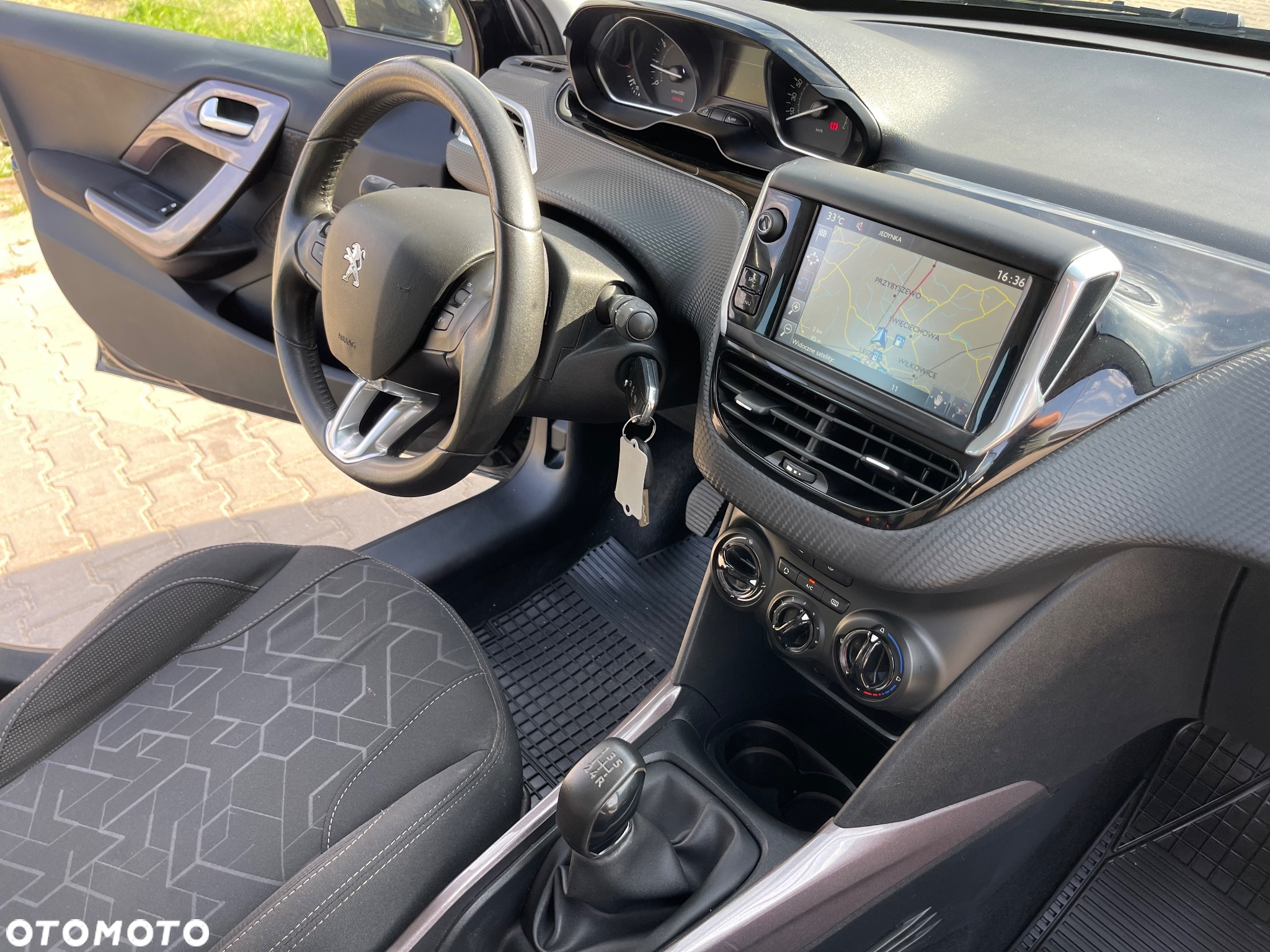 Peugeot 2008 - 23