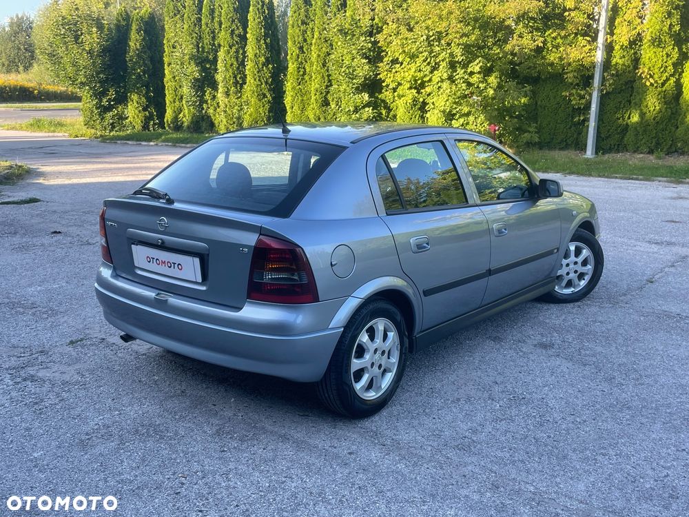 Opel Astra 1.6 NJoy - 32