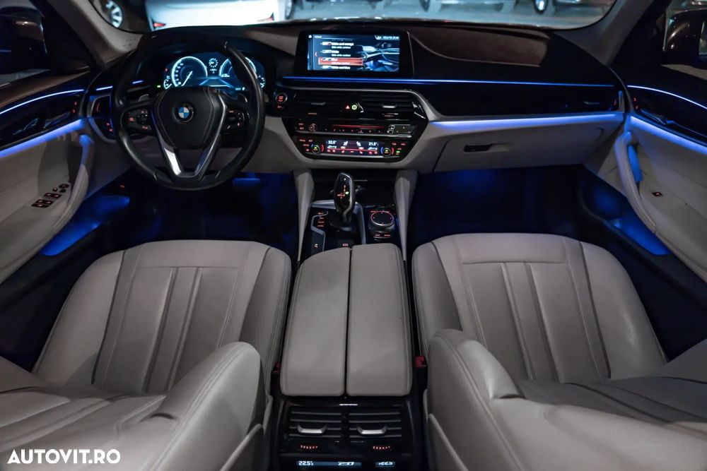 BMW Seria 5 520d xDrive Aut. Luxury Line - 14