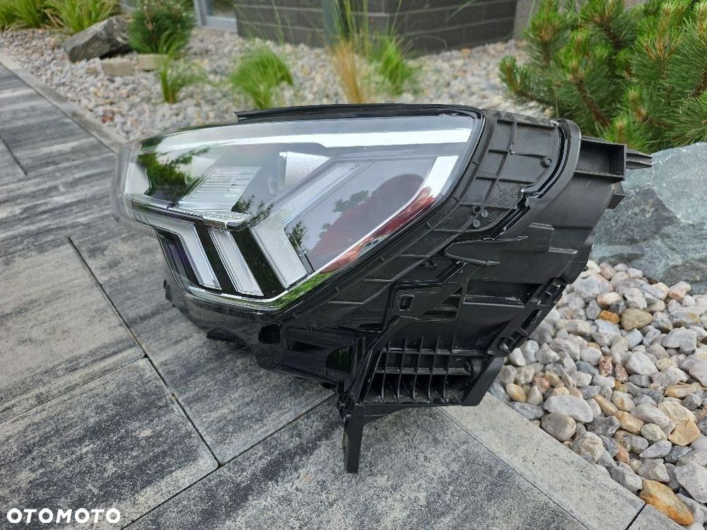 AUDI Q3 83A Lampa lewa przód Full Led Matrix HD 83A941035 Chrom 2020 - 4