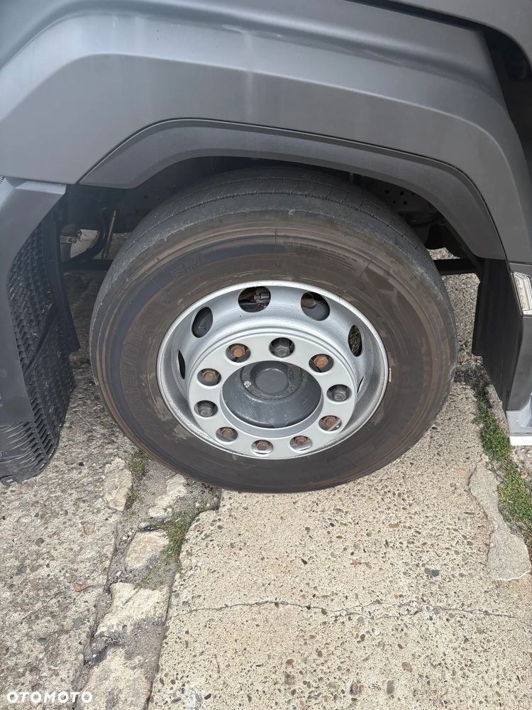 DAF XG - 27