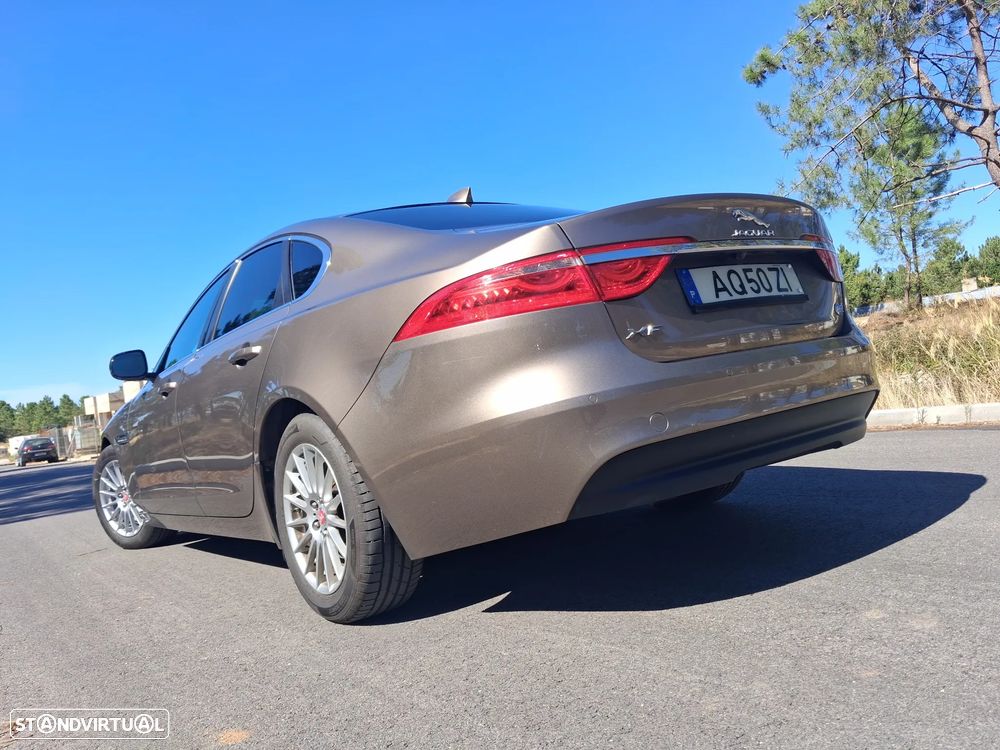 Jaguar XF E-Performance Prestige - 36