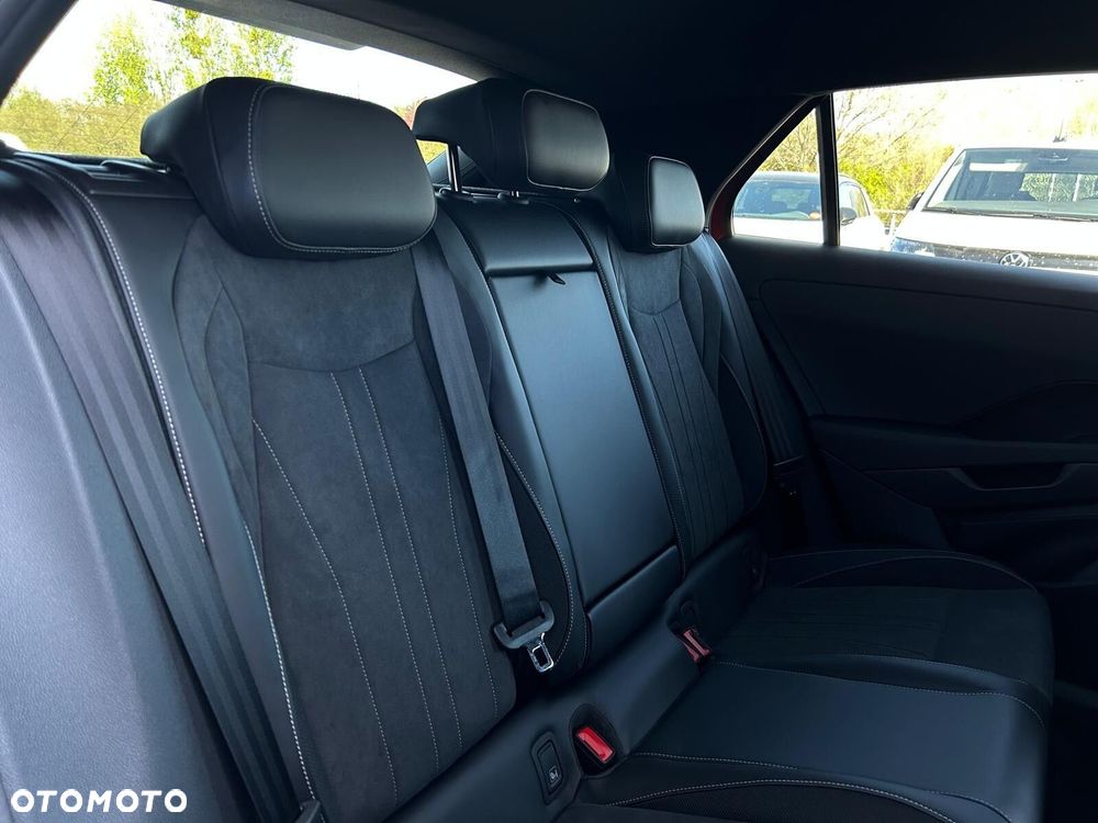Volkswagen T-Roc - 7