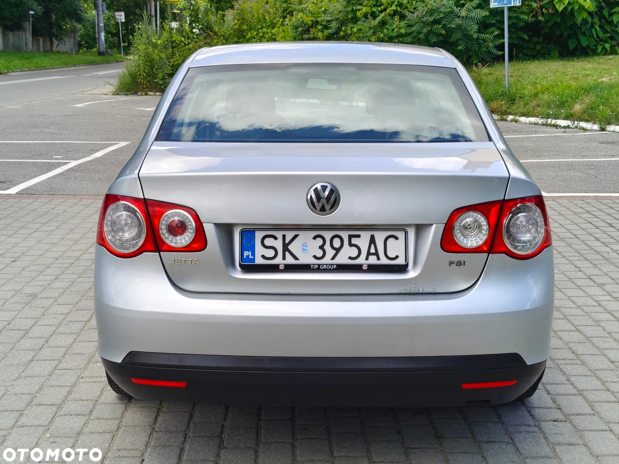Volkswagen Jetta 1.6 FSI Comfortline - 15