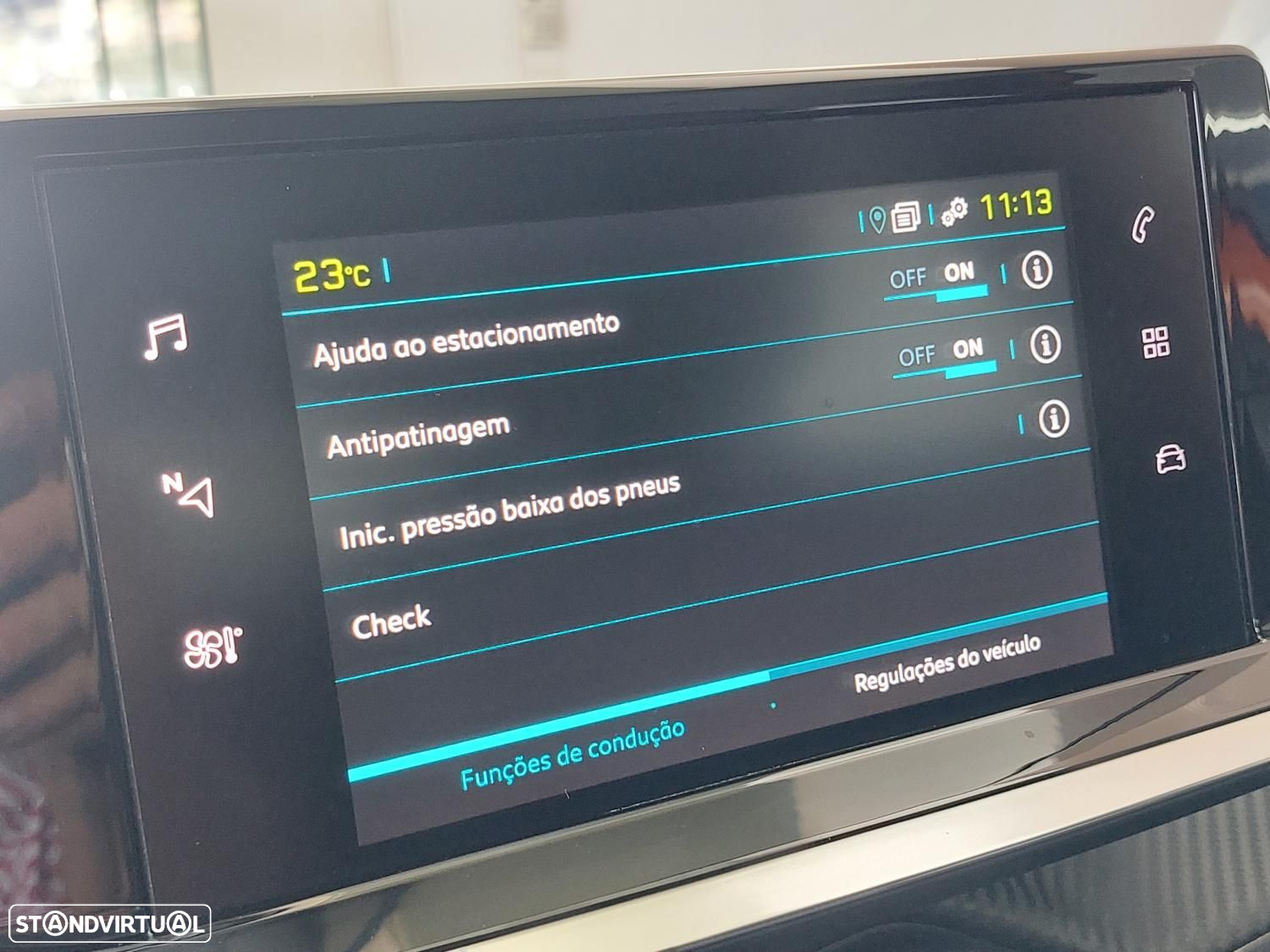 Peugeot e-2008 50 kWh Active Pack - 36
