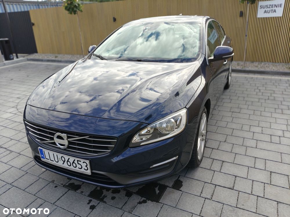 Volvo S60 - 1