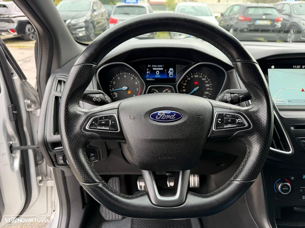 Ford Focus SW 1.0 EcoBoost MHEV ST-Line - 20