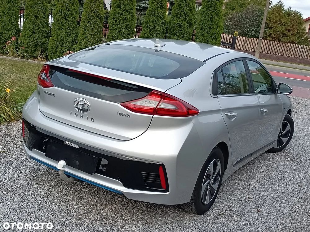 Hyundai IONIQ - 9