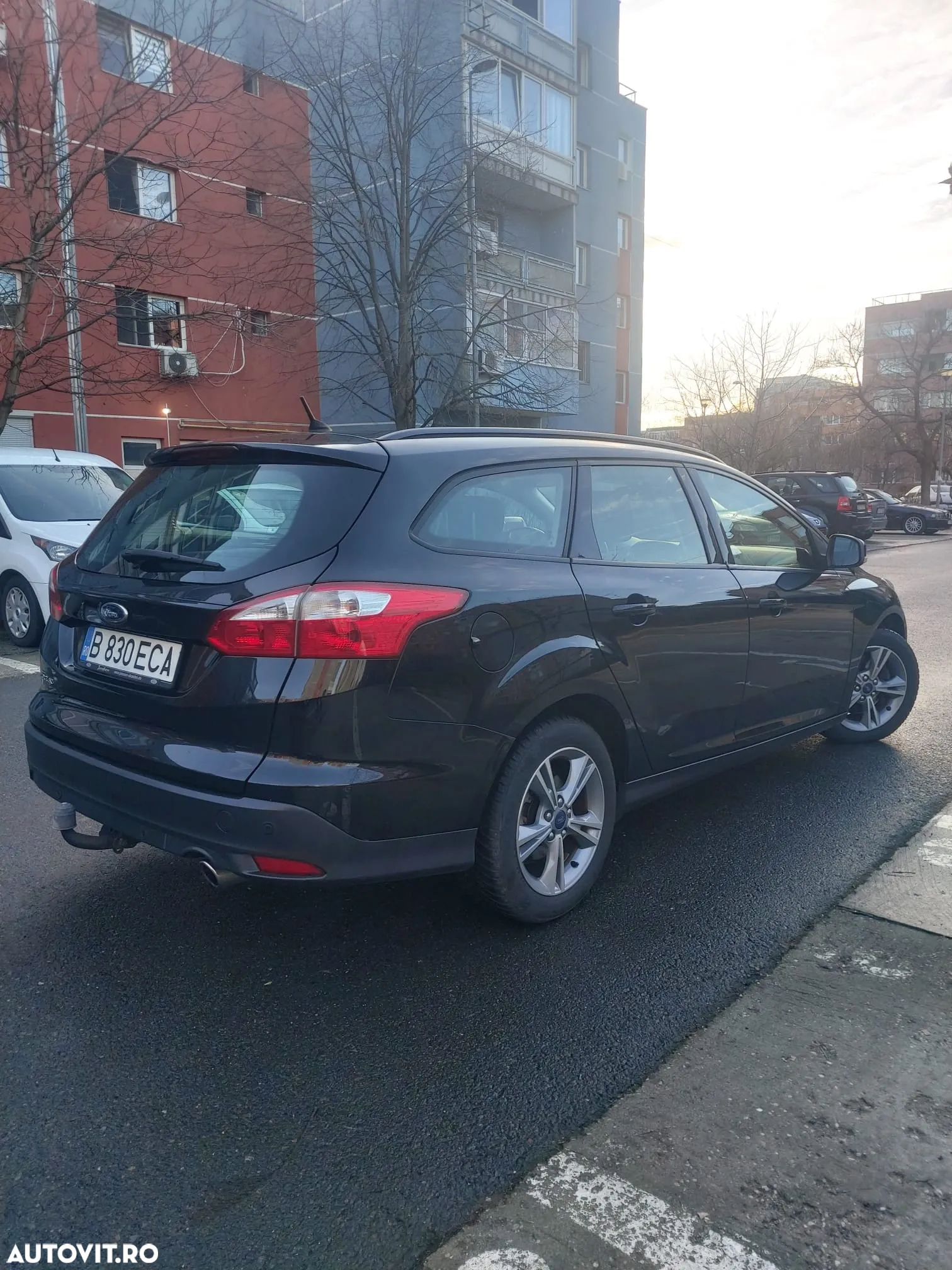 Ford Focus 2.0 TDCI DPF Powershift Titanium - 4