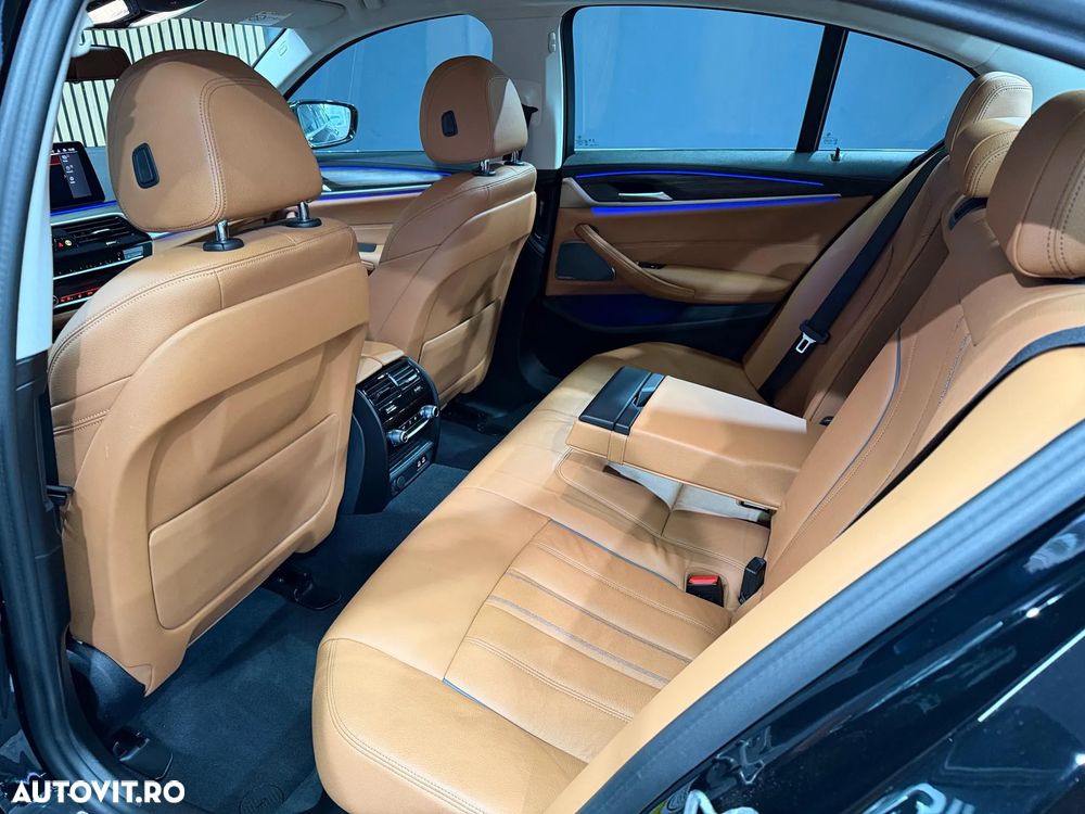 BMW Seria 5 520d Aut. Luxury Line - 22