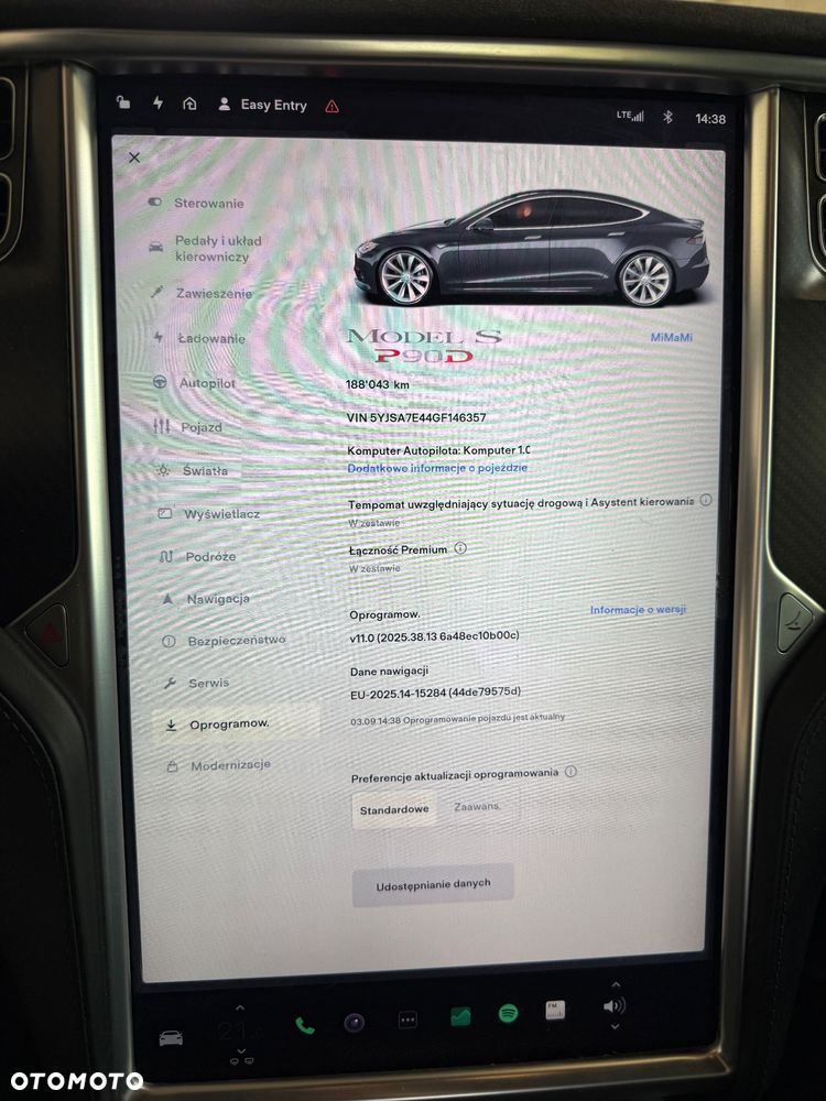 Tesla Model S - 7
