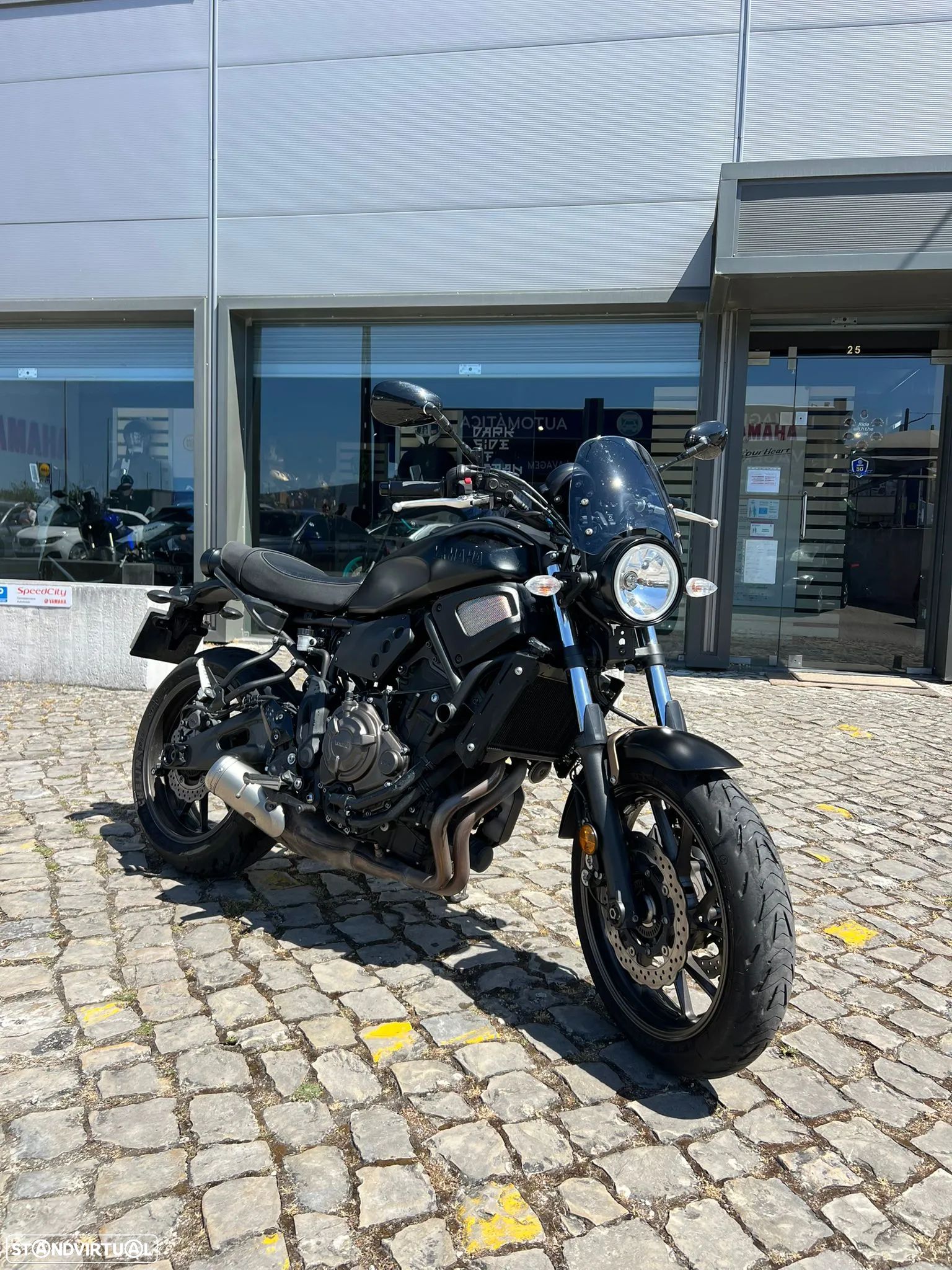 Yamaha XSR 700 - 1