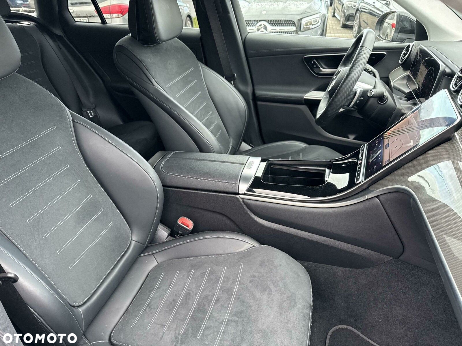 Mercedes-Benz GLC - 22