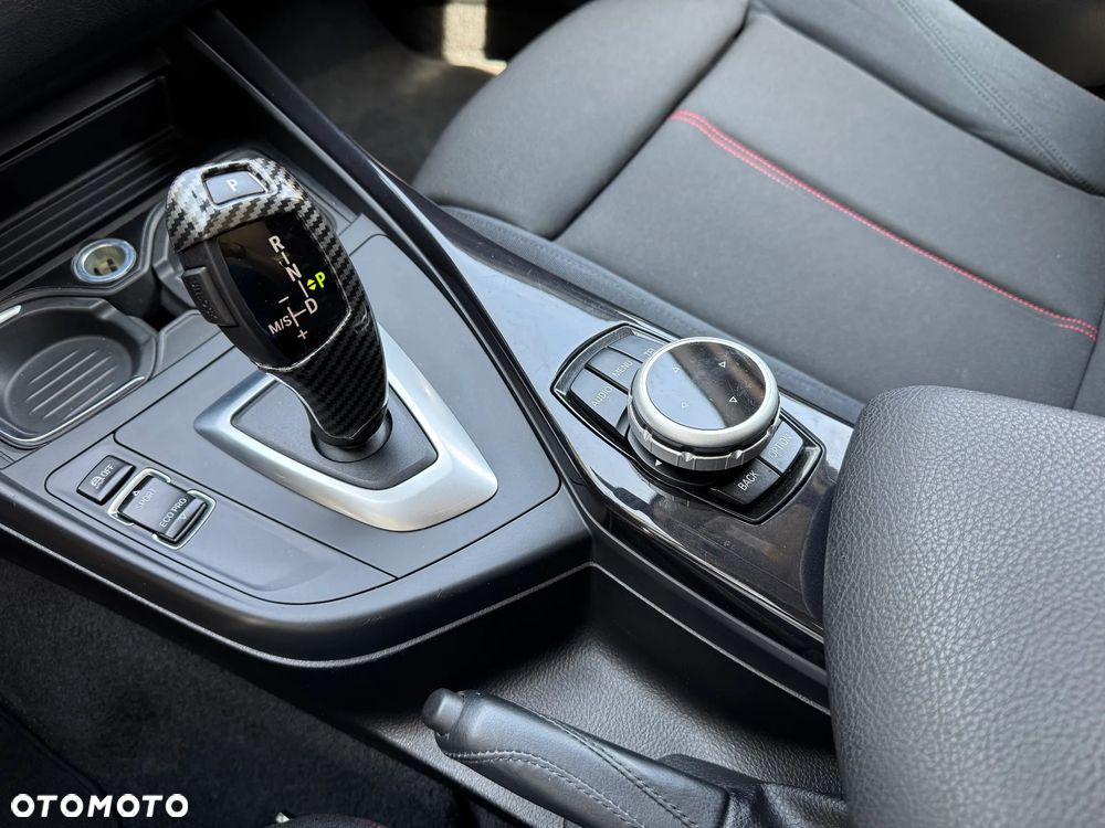 BMW Seria 1 116i Sport Line - 28