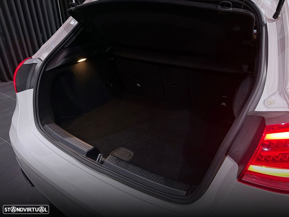 Mercedes-Benz A 180 d AMG Line Aut. - 42