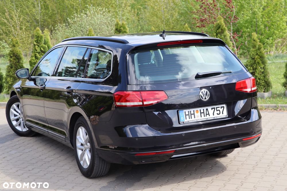 Volkswagen Passat Variant ver-variant-2-0-tdi-scr-dsg-comfortline - 17