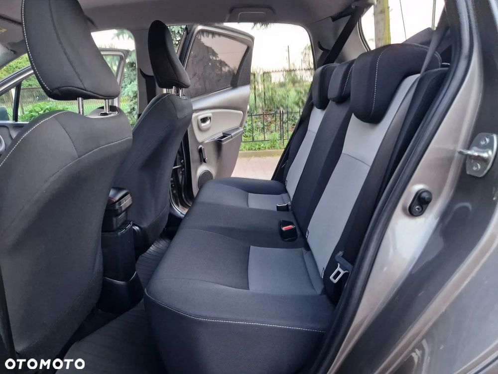 Toyota Yaris 1.5 Premium - 15