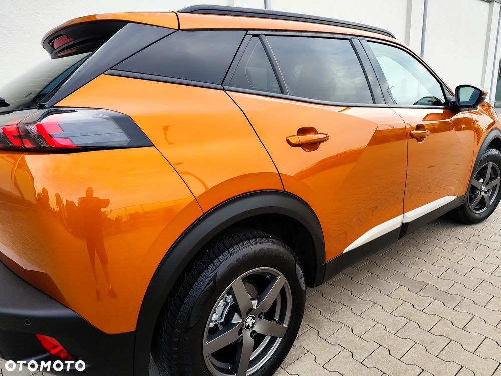 Peugeot 2008 1.2 PureTech Allure S&S - 6