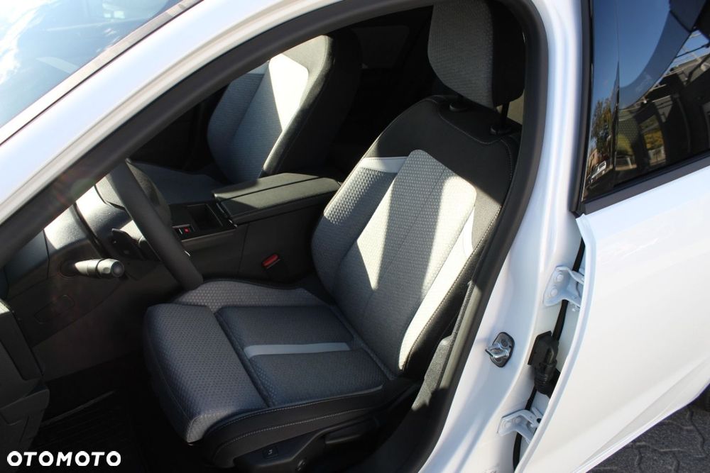 Opel Astra - 11