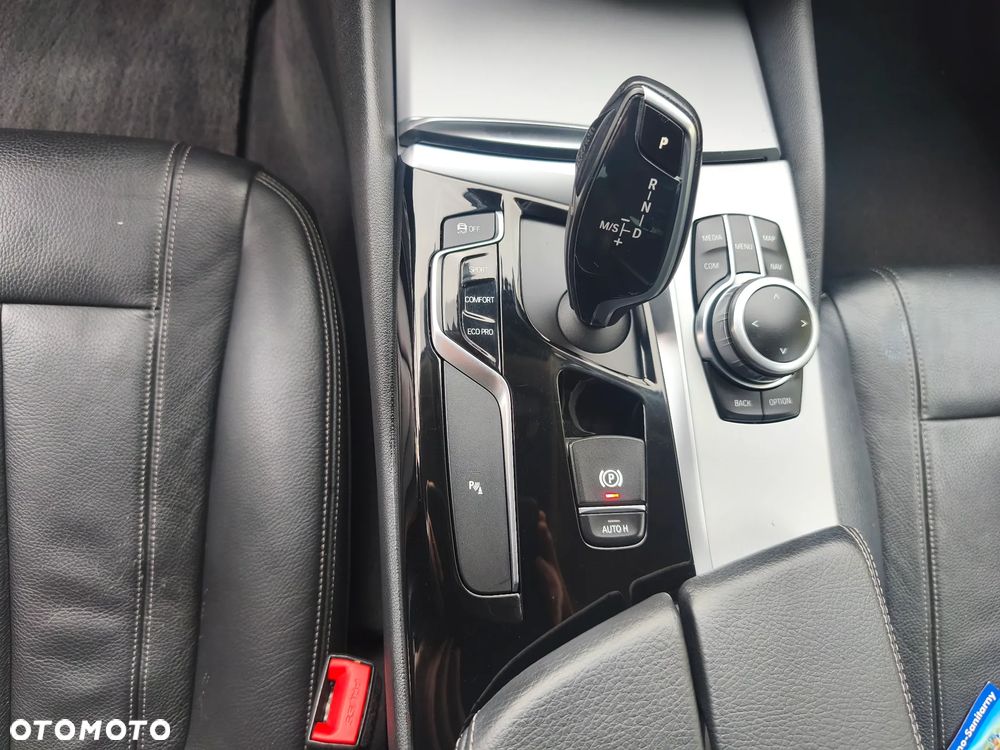 BMW Seria 5 520d Modern Line - 27