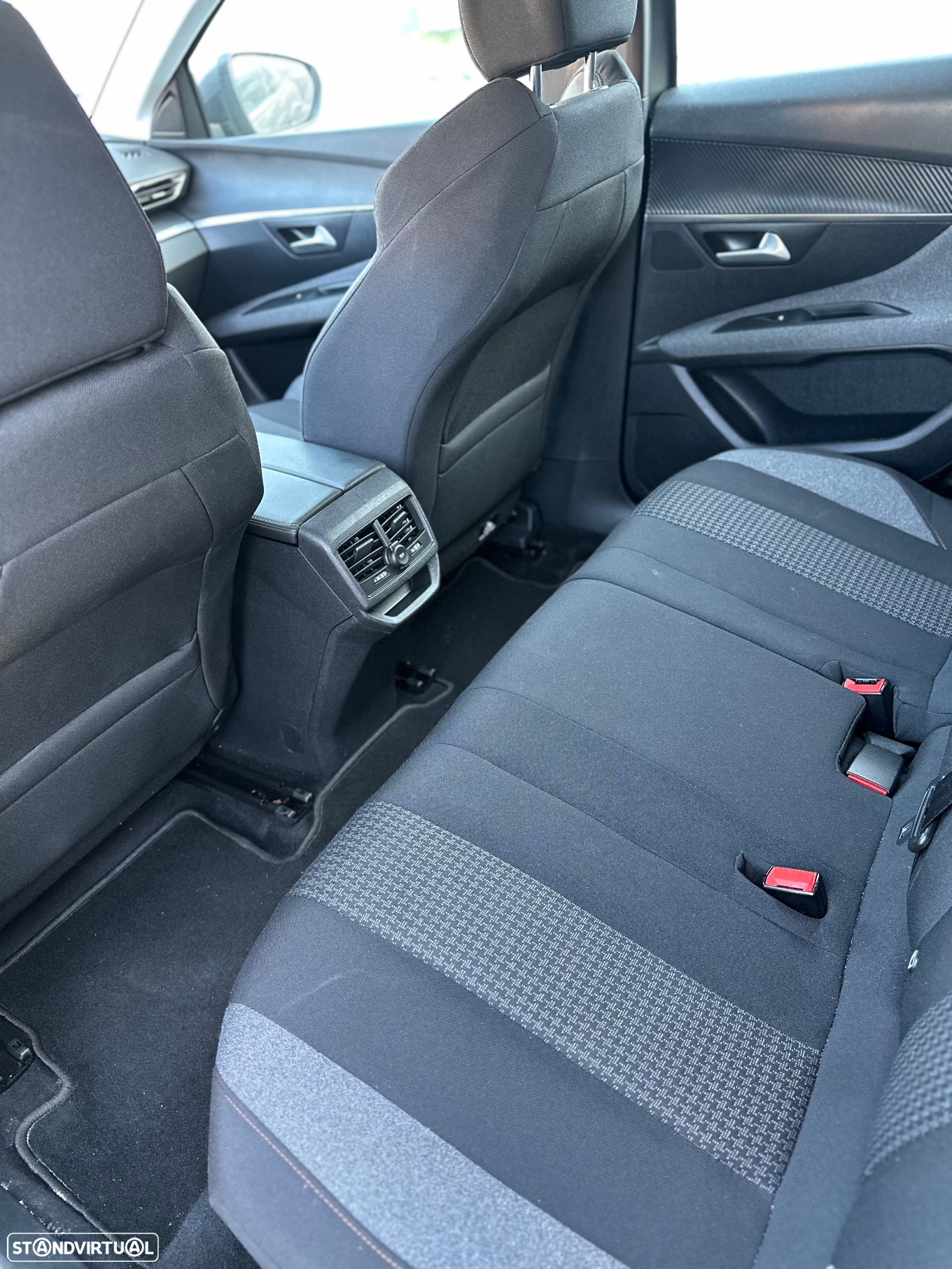 Peugeot 3008 1.5 BlueHDi Active Pack EAT8 - 10