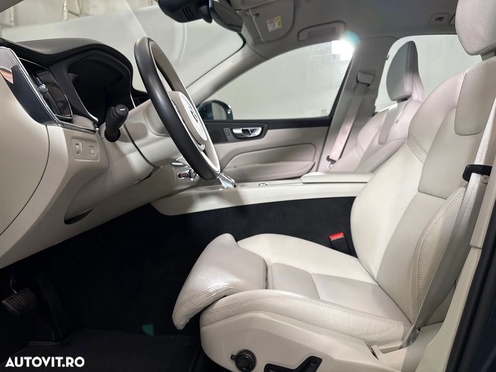 Volvo XC 60 - 24