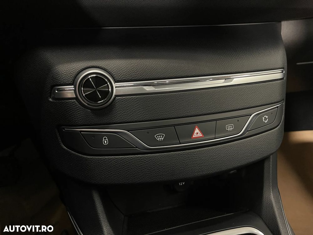 Peugeot 308 BlueHDi 130 EAT8 Allure - 25