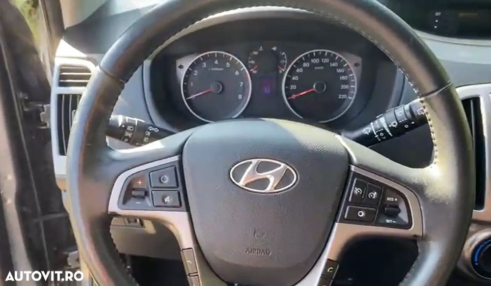 Hyundai i20 1.2 Fifa World Cup Edition - 6